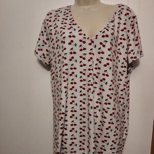 Coco and Shay 3X   Excellent Condarm pit to pit 24 length 28